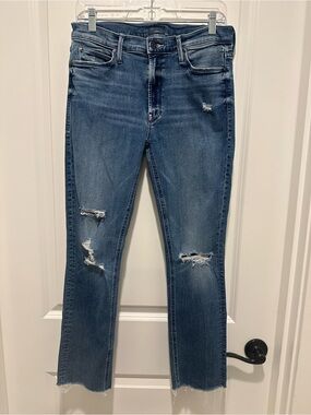 MOTHER Mid rise dazzler ankle fray Distressed “weekend warrior” jeans